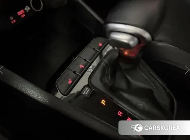 Kia Stonic id 3748333 из Кореи 8