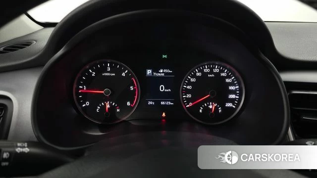 Kia Stonic id 4873388 из Кореи 29