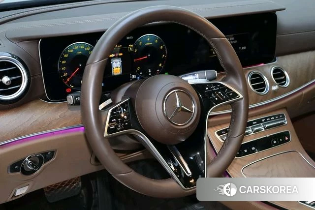 Mercedes-Benz E-class id 4255903 из Китая 18
