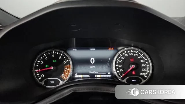 Jeep Renegade id 2902659 из Кореи 18