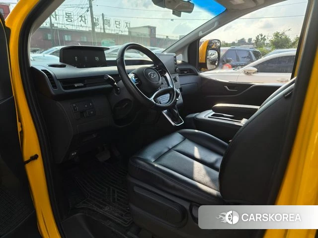 Hyundai Staria id 4549886 из Кореи 8