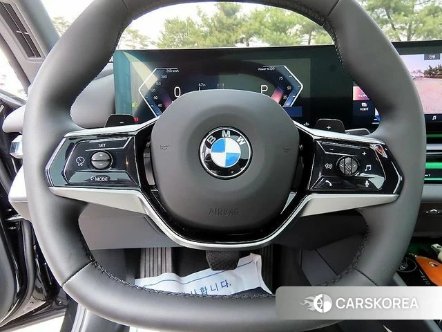 BMW 5 Series (G60) id 3863881 из Кореи 18