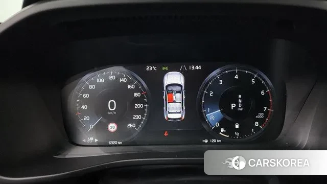 Volvo XC40 id 3329738 из Кореи 18