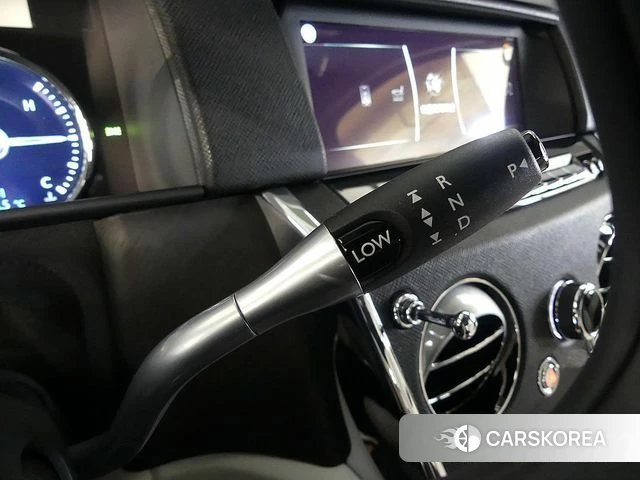 Rolls-Royce Cullinan id 4768445 из Кореи 18