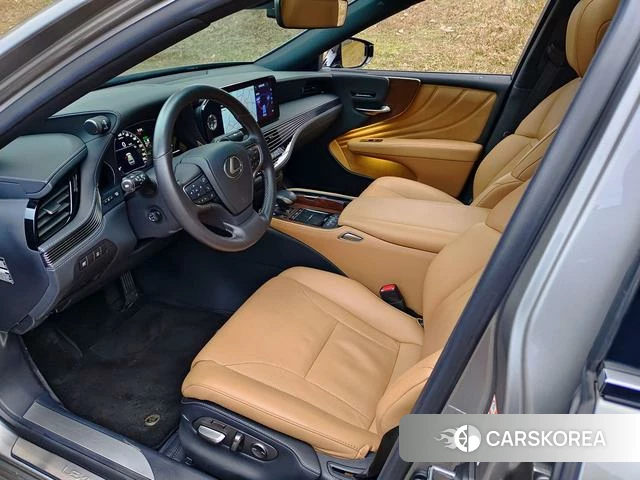 Lexus LS id 4215629 из Китая 8