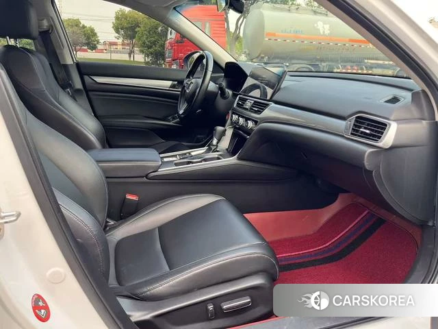 Honda Accord id 4264491 из Китая 13