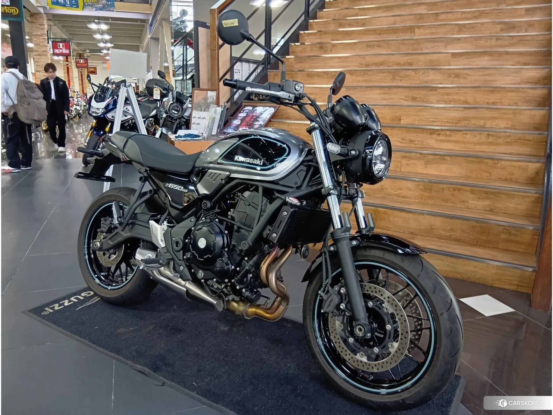Kawasaki Z650RS id 4192811 из Японии 11