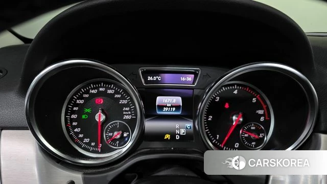 Mercedes-Benz GLE - Class W166 id 4384767 из Кореи 30