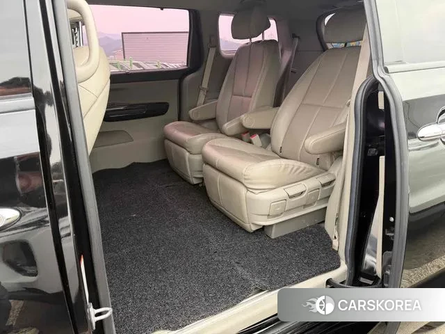 Kia All New Carnival id 3602392 из Кореи 17