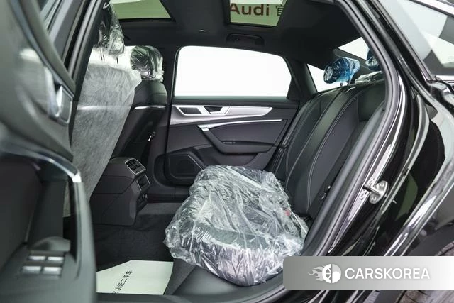 Audi A6L id 4271362 из Китая 16