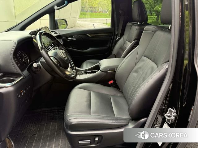 Lexus LM id 4219801 из Китая 17
