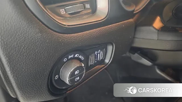 Jeep Renegade id 3280506 из Кореи 12