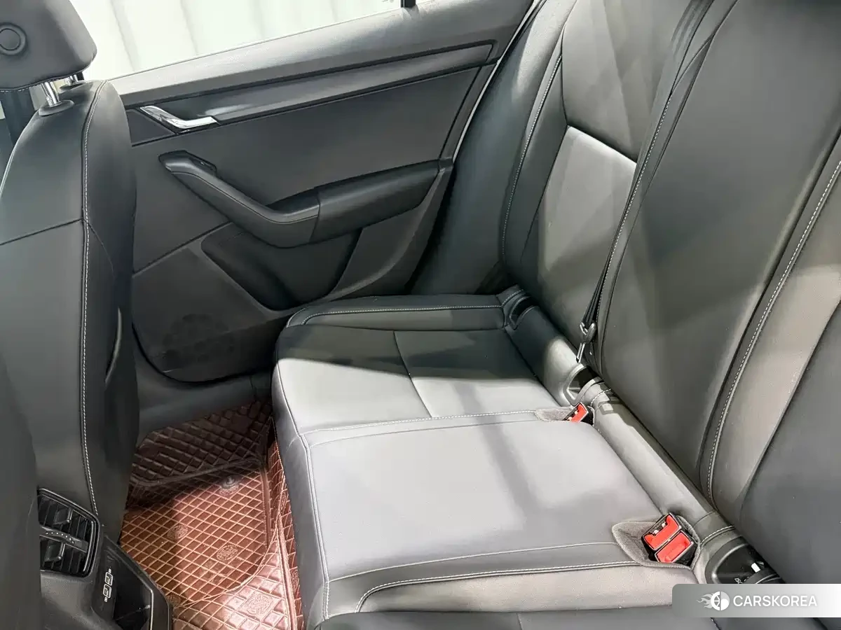 Skoda Octavia id 4622629 из Китая 10