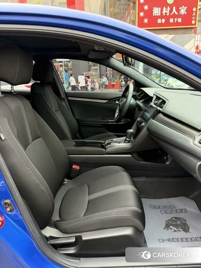 Honda Civic id 4365743 из Китая 8