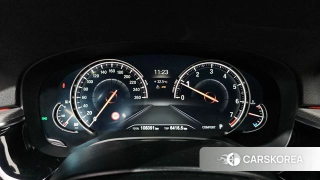 BMW 5 Series (G30) id 4737635 из Кореи 18