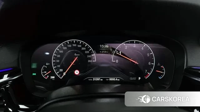 BMW 5 Series (G30) id 3368576 из Кореи 18