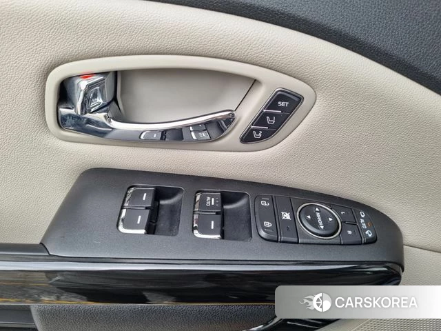 Kia The New Carnival id 4760113 из Кореи 18