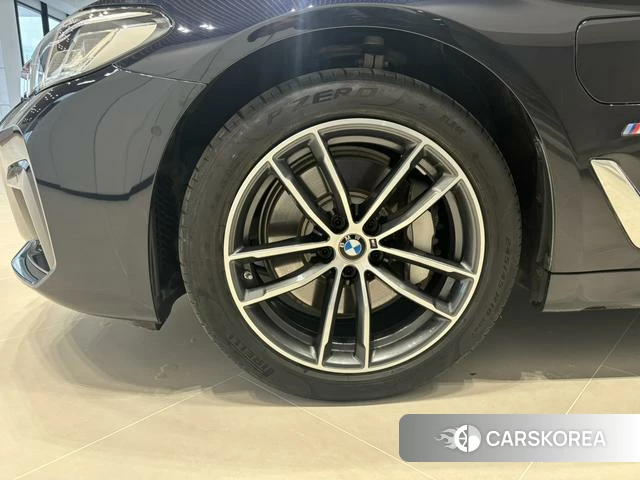 BMW 5 series PHEV id 4265411 из Китая 8