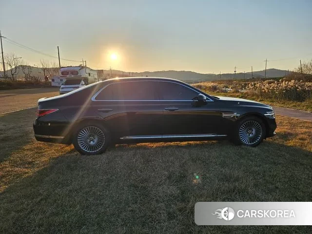 Genesis G90 id 3476725 из Кореи 18