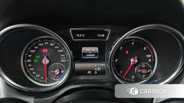 Mercedes-Benz GLE - Class W166 id 3801547 из Кореи 18