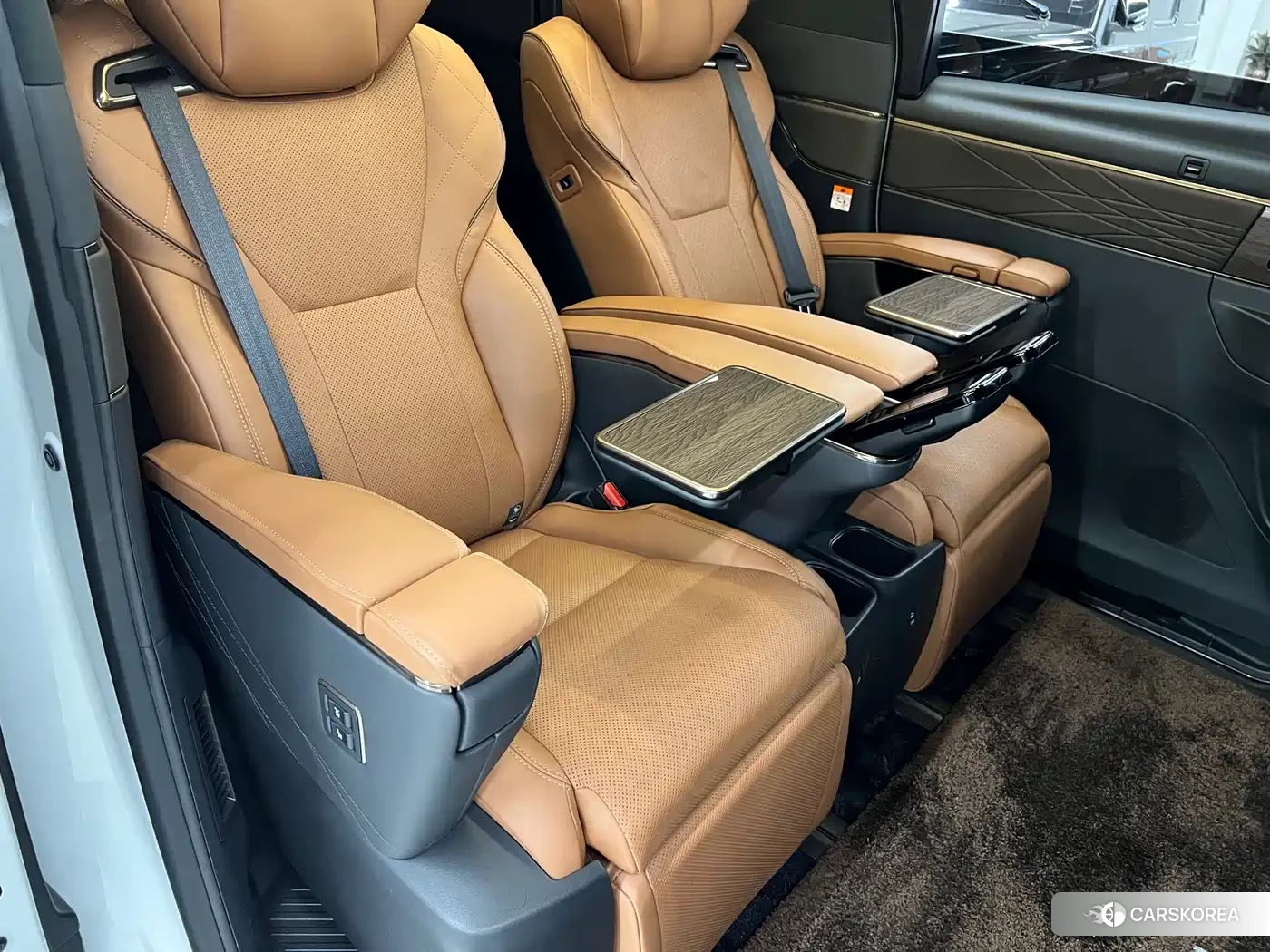 Toyota Vellfire id 4601836 из Китая 24