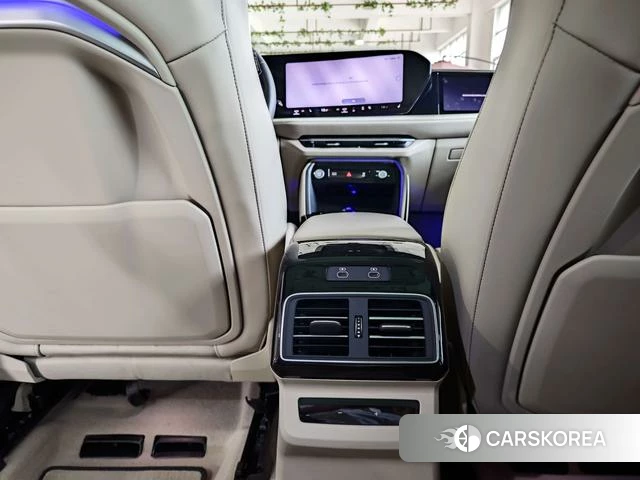 Audi Q5L id 4314759 из Китая 25