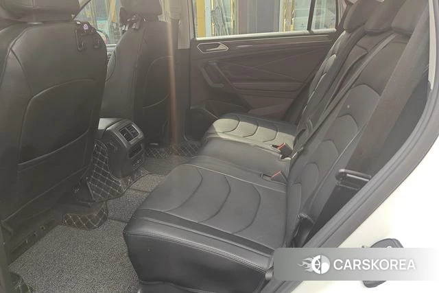 Volkswagen Tiguan L id 4335033 из Китая 15