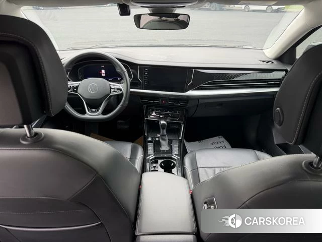 Volkswagen Passat id 4290492 из Китая 8