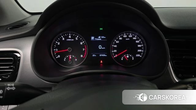 Kia Stonic id 4384790 из Кореи 32