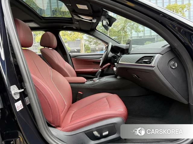 BMW 5 series PHEV id 4277257 из Китая 19