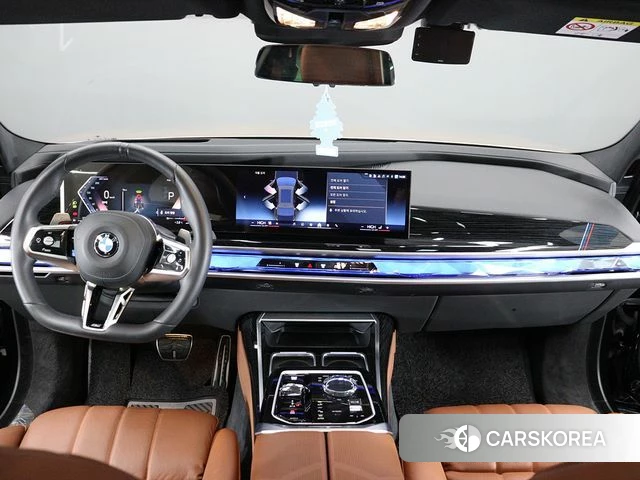 BMW 7 Series (G70) id 3890195 из Кореи 18