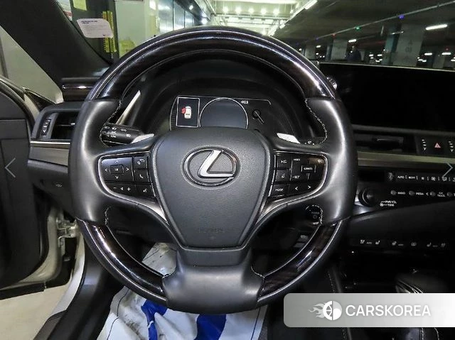 Lexus ES300h 7th generation id 4543183 из Кореи 18