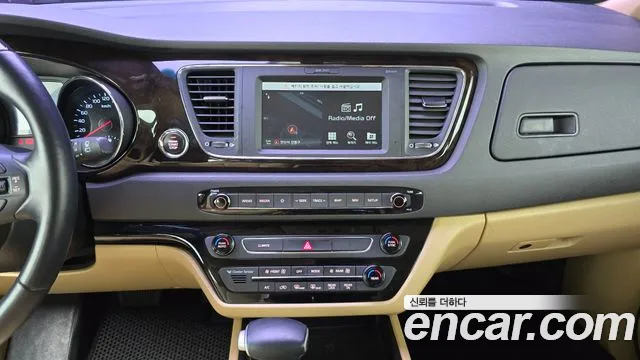 Kia The New Carnival id 2696458 из Кореи 18