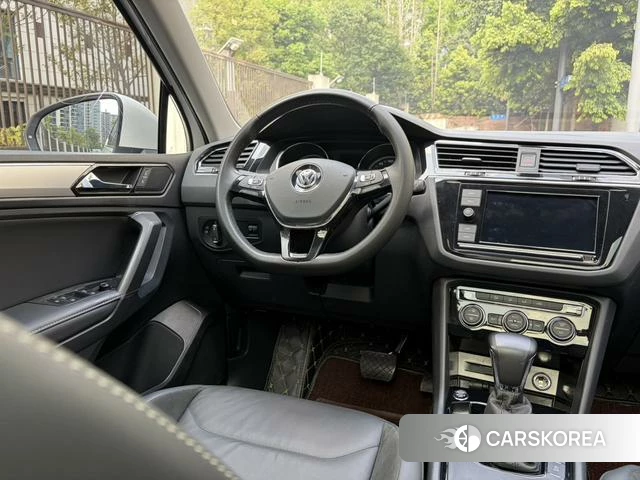 Volkswagen Tiguan L id 4219865 из Китая 25