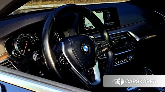 BMW 5 Series (G30) id 3363146 из Кореи 18