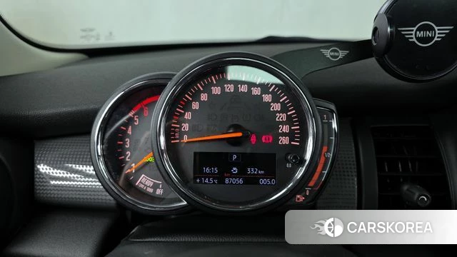 Mini Cooper D id 3894052 из Кореи 18