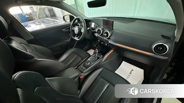 Audi Q2L id 4359275 из Китая 14