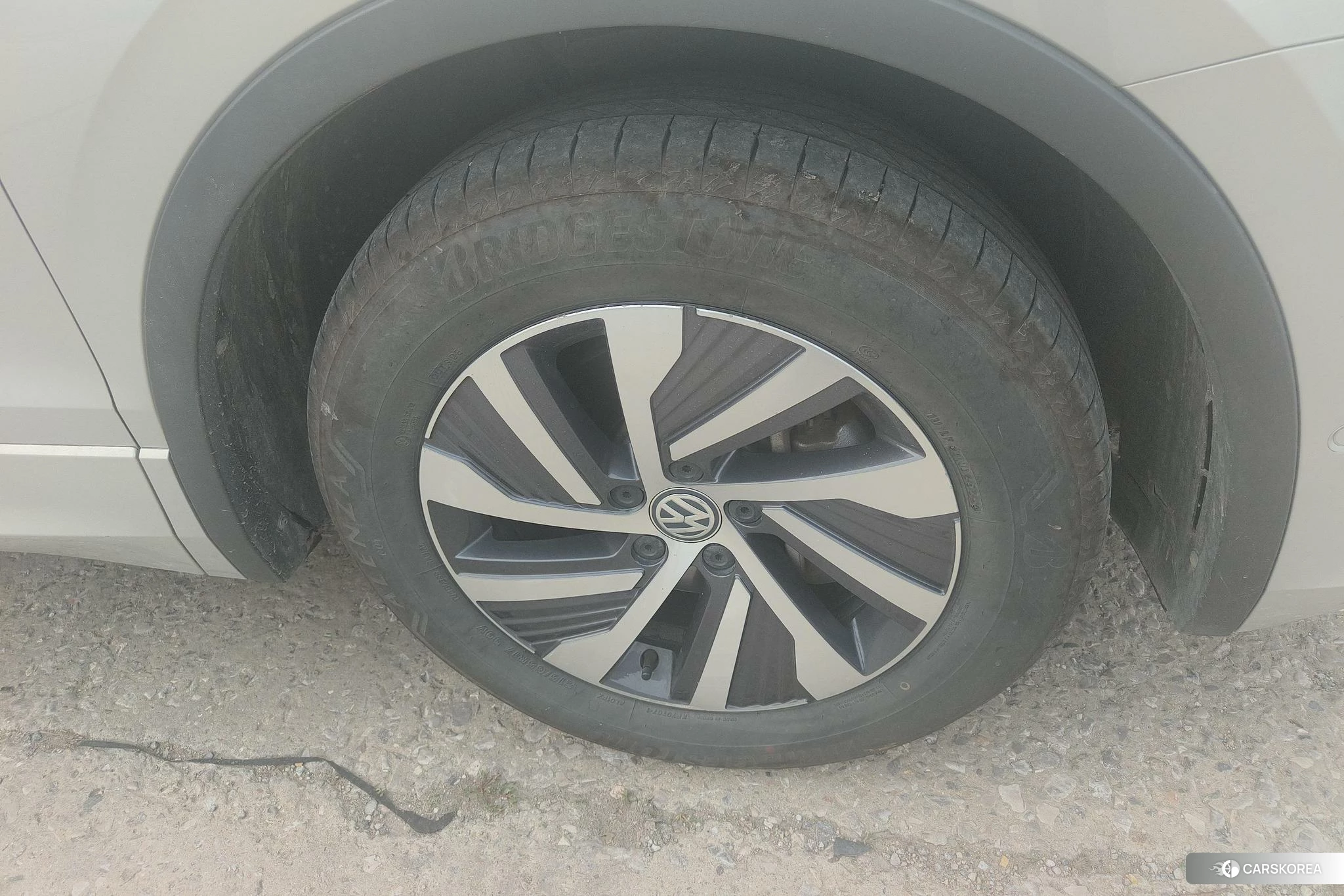 Volkswagen Tiguan L PHEV id 4455833 из Китая 15