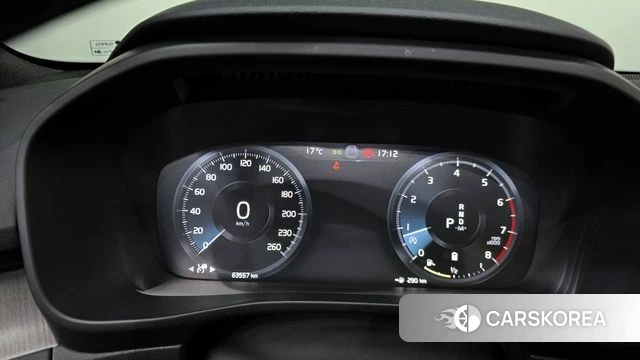 Volvo XC40 id 3833204 из Кореи 18