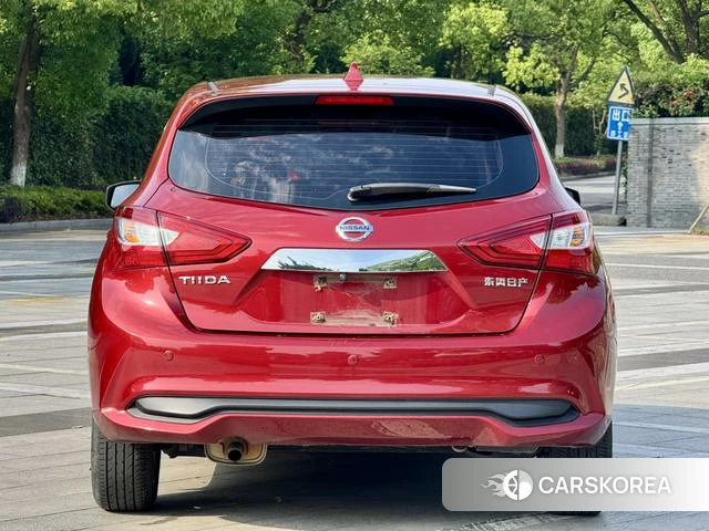 Nissan TIIDA id 4359382 из Китая 8
