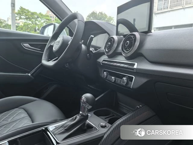 Audi Q2L id 4260150 из Китая 11