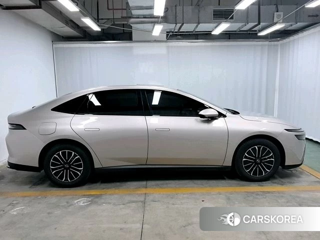 Nissan N6 id 4291283 из Китая 18