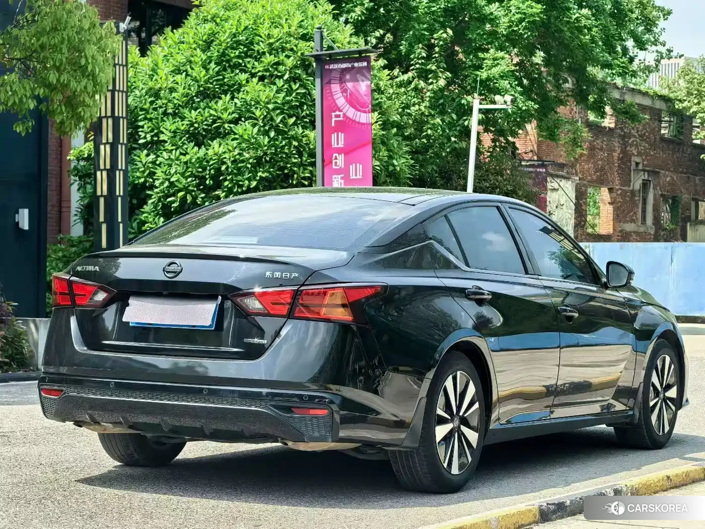 Nissan Altima id 4601844 из Китая 8