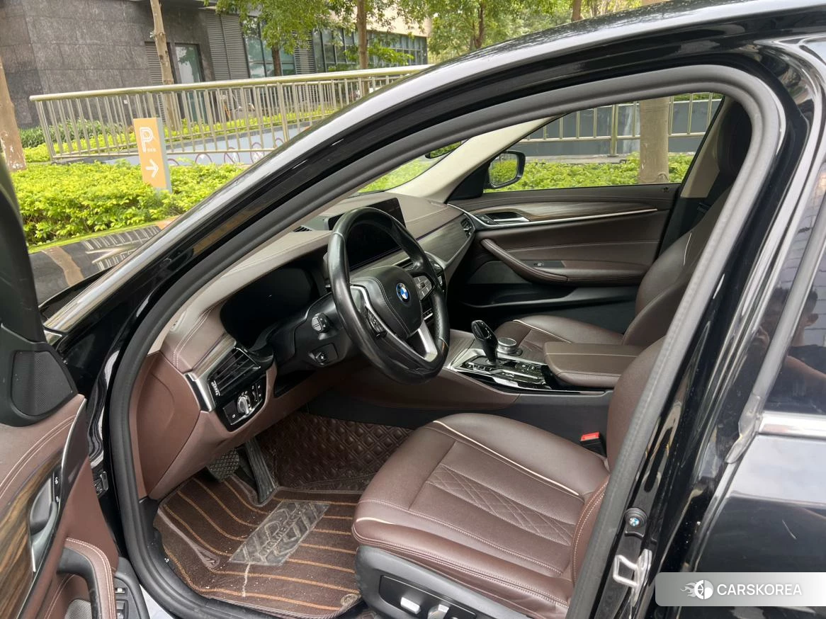 BMW 5 series PHEV id 4462103 из Китая 13