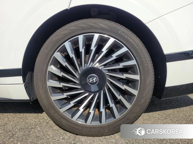 Hyundai Grandeur (GN7) id 3992874 из Кореи 17