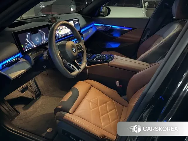 BMW 5 Series (G60) id 3512014 из Кореи 11