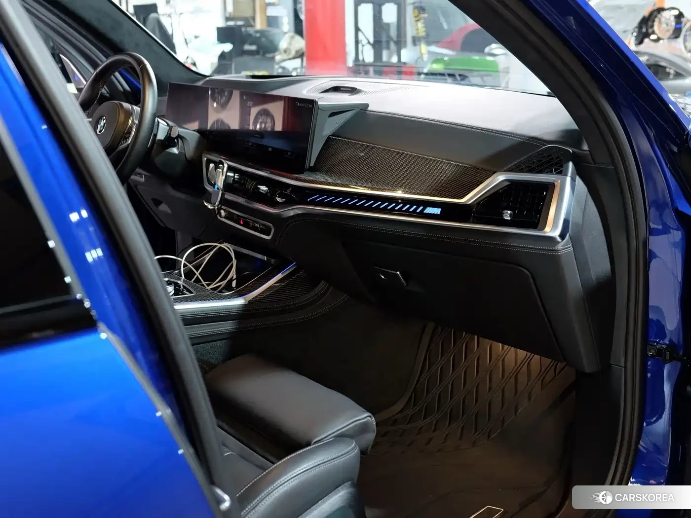 BMW X7 M60i id 4583880 из Китая 19