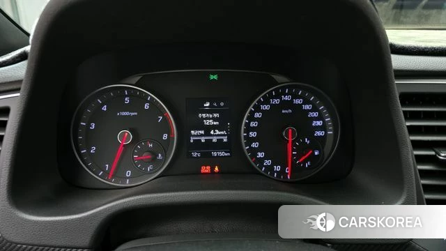 Hyundai Avante AD id 3814563 из Кореи 18