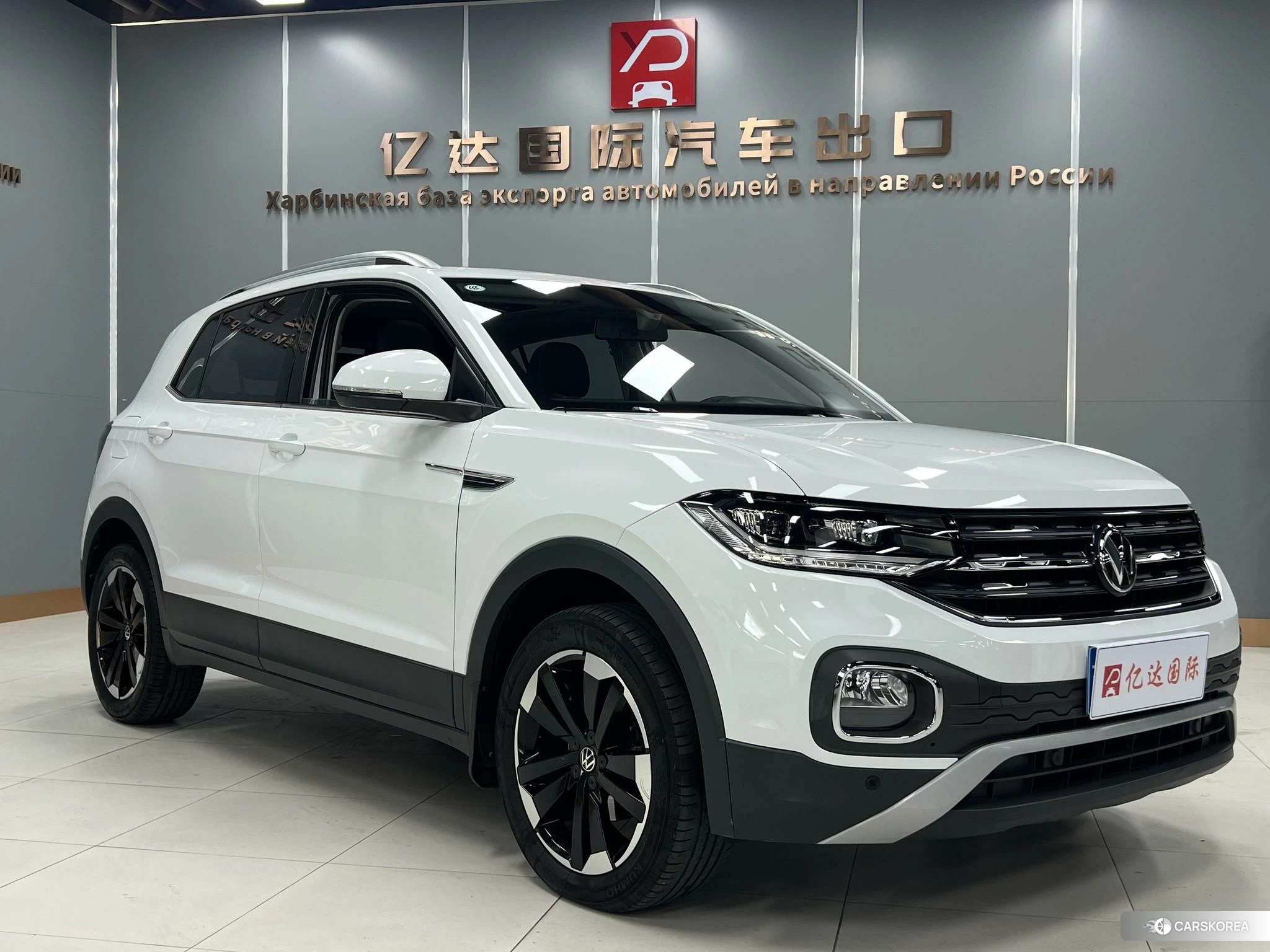 Volkswagen Exploring the shadow id 4493058 из Китая 21