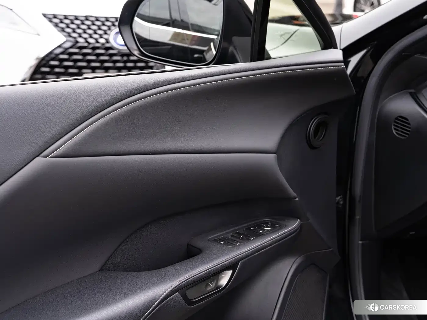 Lexus RX id 4680519 из Китая 17